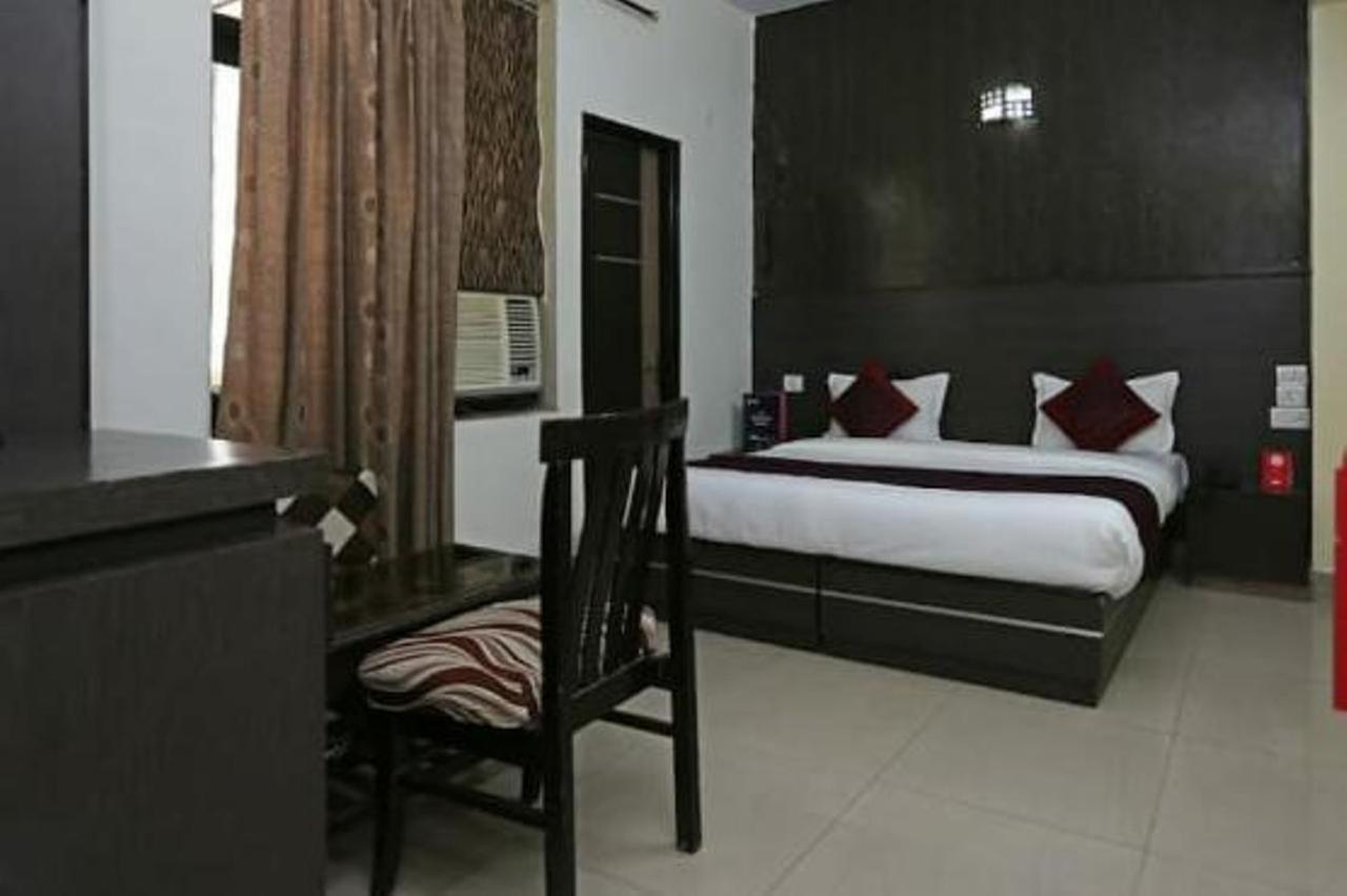 Hotel Inn Noida Exterior foto