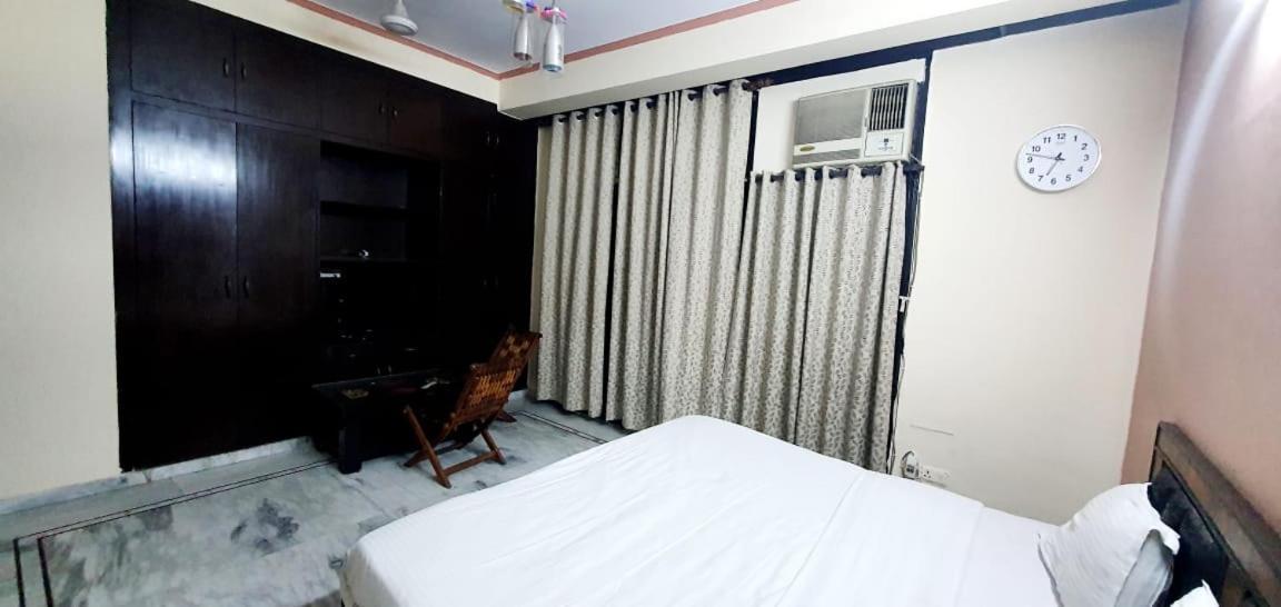 Hotel Inn Noida Exterior foto